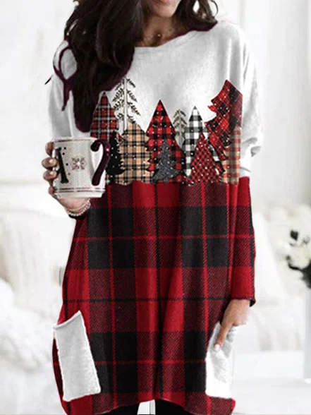 Casual Knitting Tunic Dress is made of knit fabric, comfortable as you want and as colourful as Christmas party. 