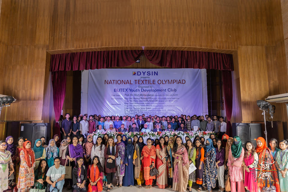 Students from 33 different campuses along with BYDC team posing on the event. Photo courtesy: Chitro Rekha.