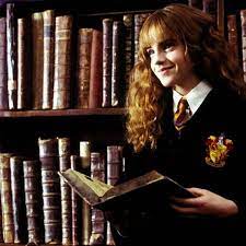 Figure : Hermione and books, a long love story.