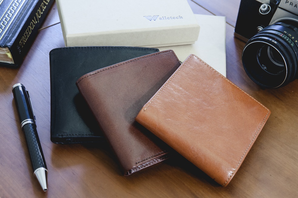 A woman will treasure a leather wallet gift