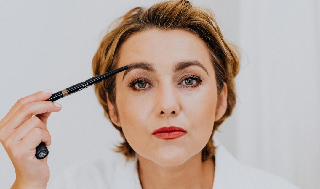 Where to Shop Eyebrow Makeup Tools and Kits in UAE?