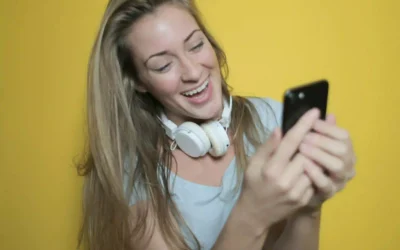 Swipes, algorithms, and living hearts: the paradoxes of intimacy in the digital age