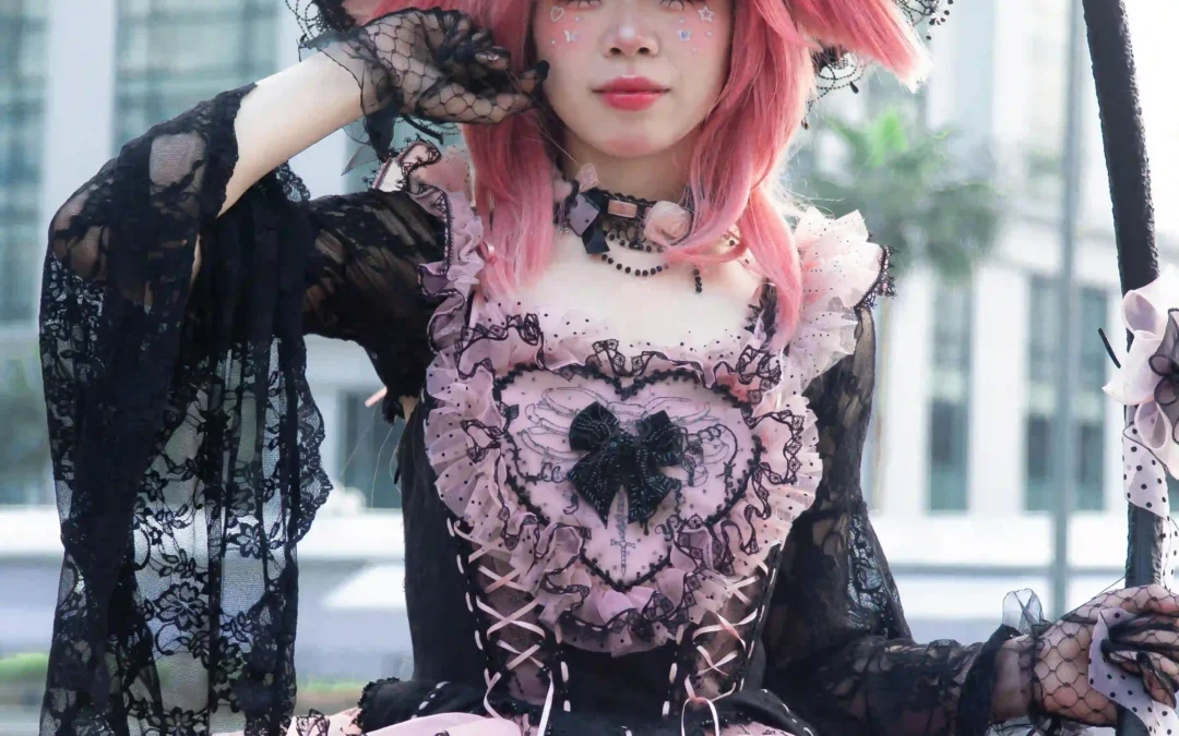 Japanese Street Fashion: A Complete Guide to Harajuku Style and Beyond