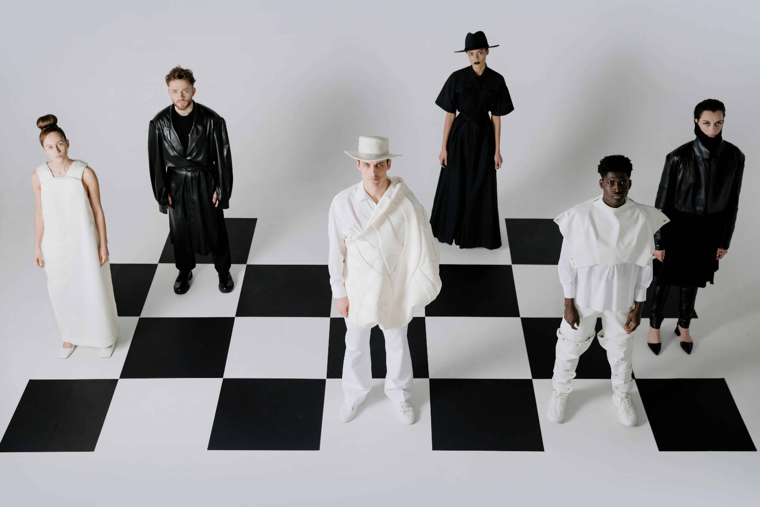 Various outfit styling options showing different proportion combinations